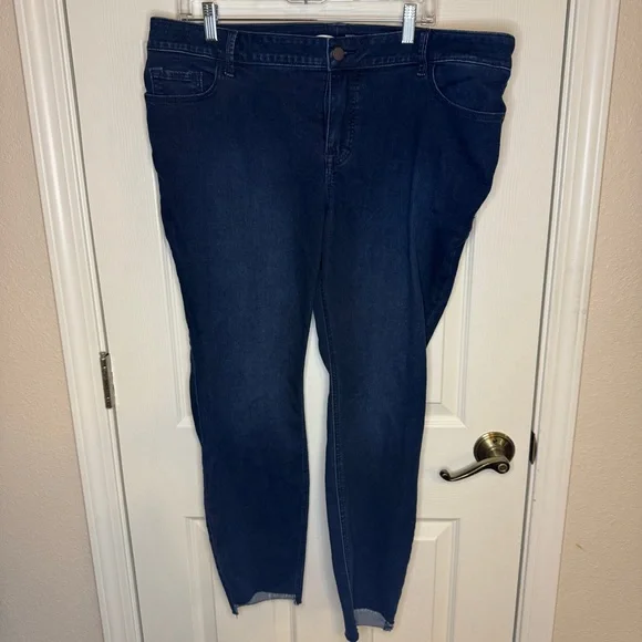 Old Navy Rockstar Super Skinny High Rise Jeans Womens Size 18 - Picture 2 of 15